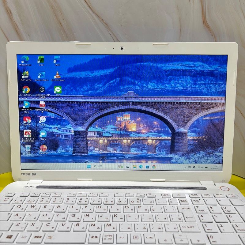Core i7/8GB/SSD搭載 dynabook 美品 Win11 - メルカリ