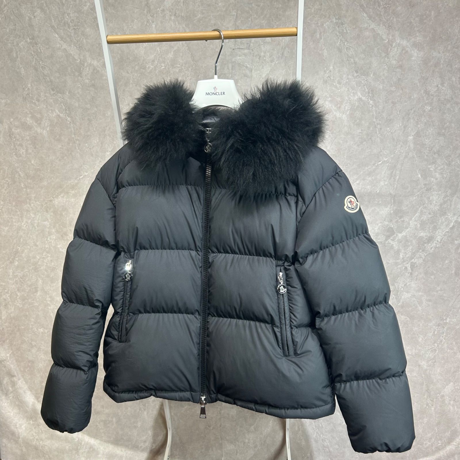 23-24AW】【美品】MONCLER モンクレールダウンジャケットフード付き
