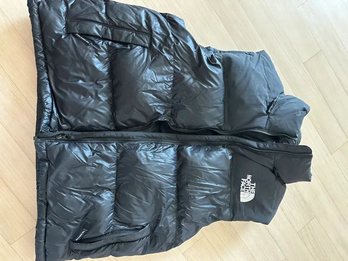 THE NORTH FACE ザノースフェイス ブラック ダウン ベスト