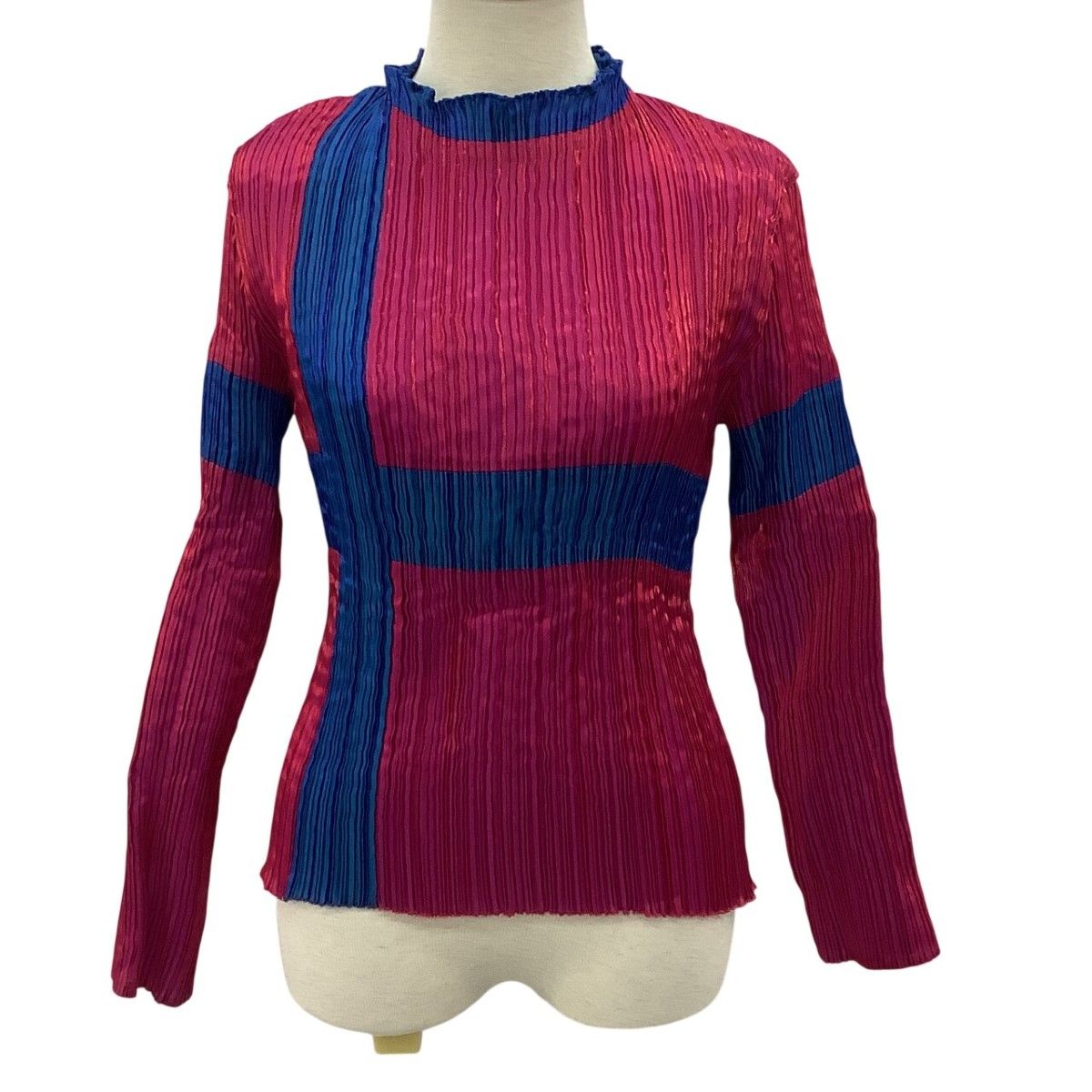ISSEY MIYAKE イッセイミヤケ レディース プリーツ カットソー 光沢 IM63-FJ806 ショッキングピンク