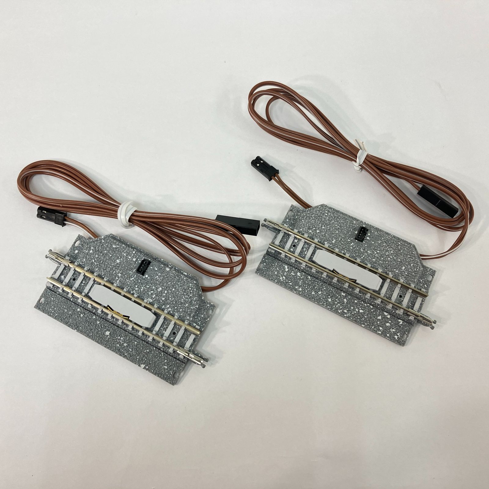 TOMIX 5572 TCS3灯式信号機WP (F) 2点セット ストラクチャー Nゲージ 鉄道模型 中古 N11219897