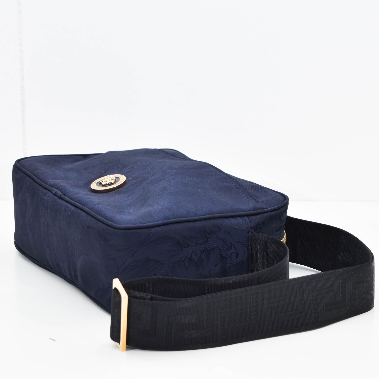 ヴェルサーチ バッグ メンズ ショルダーバッグ バロック VERSACE 1023363 ヴェルサーチ バッグ メンズ ショルダーバッグ バロック VERSACE 1023363