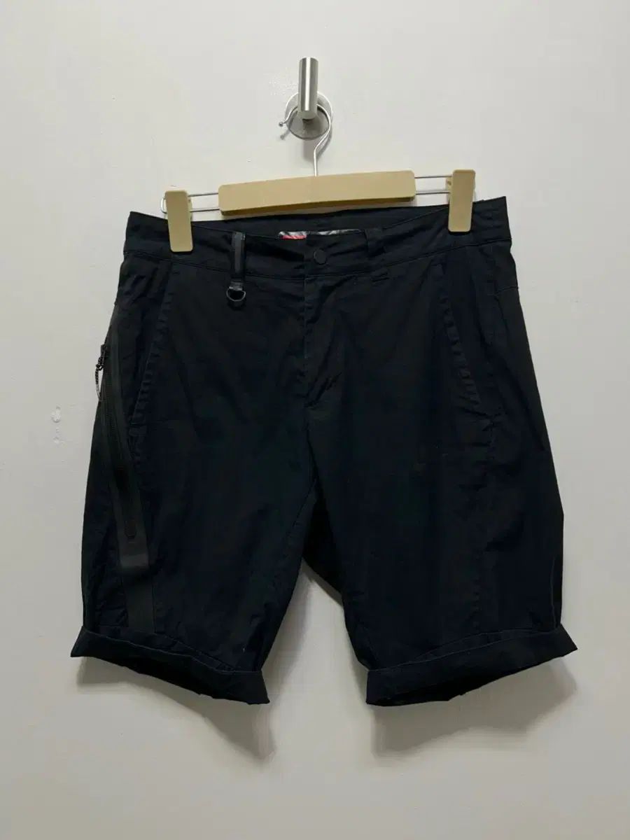 ナイキ メンズ コットン ブラック ハーフパンツ サイズ30