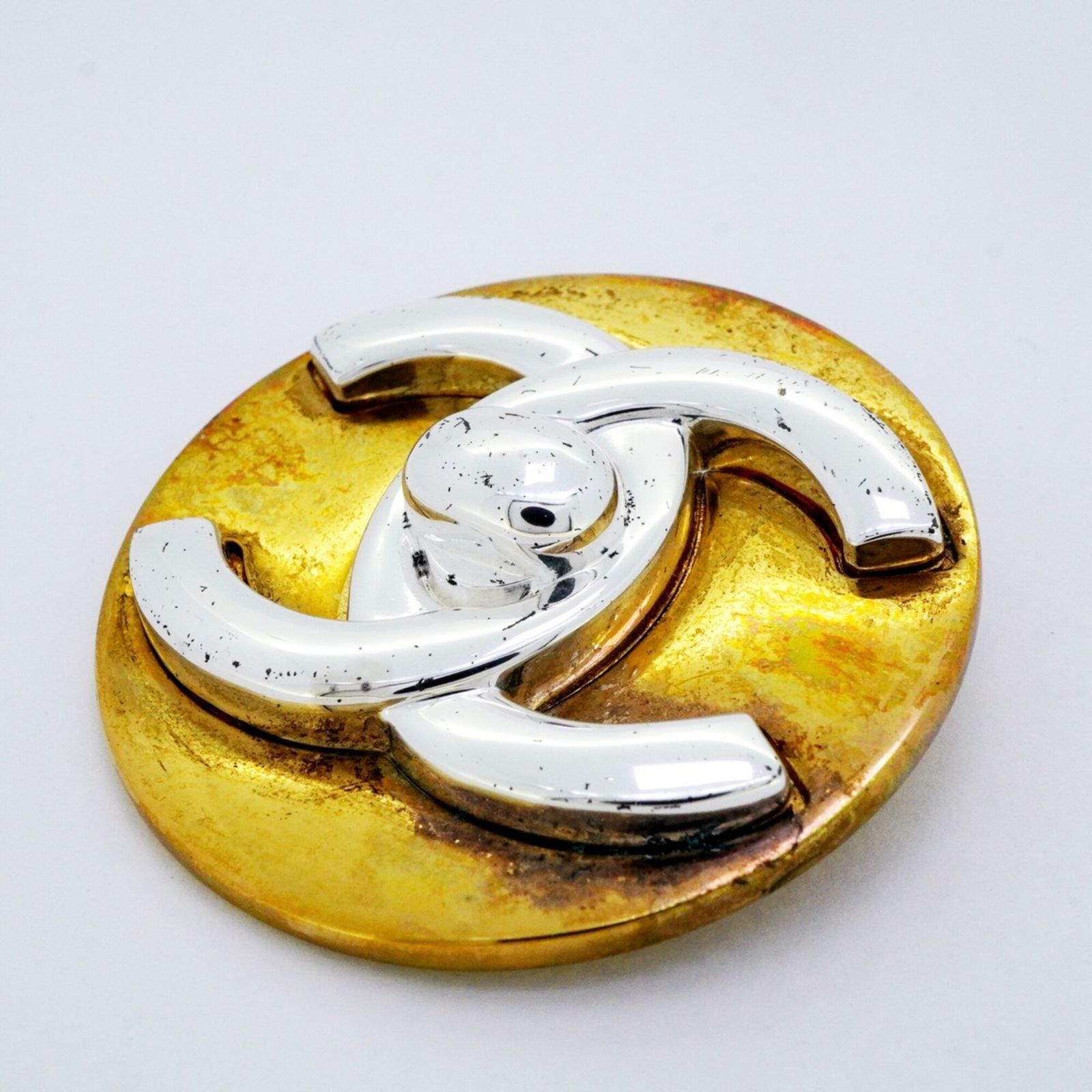 シャネル(Chanel) シャネル ブローチ ココマーク ターンロック 