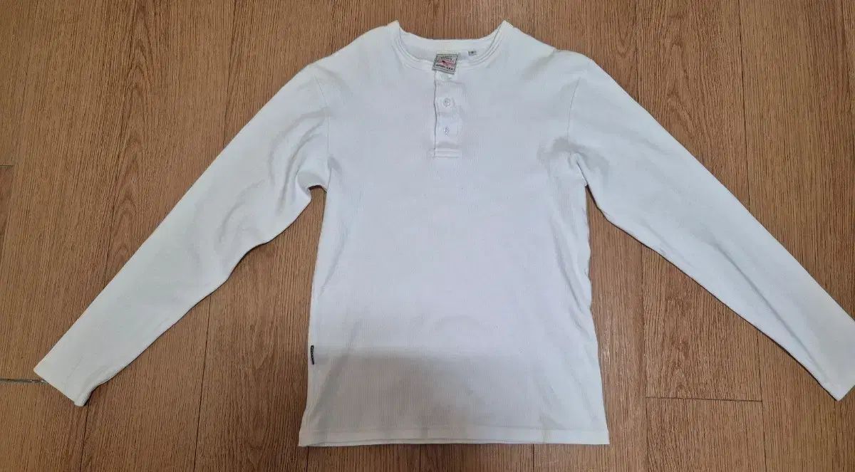 アヴィレックス 白 ヘンリーネック 長袖 Tシャツ