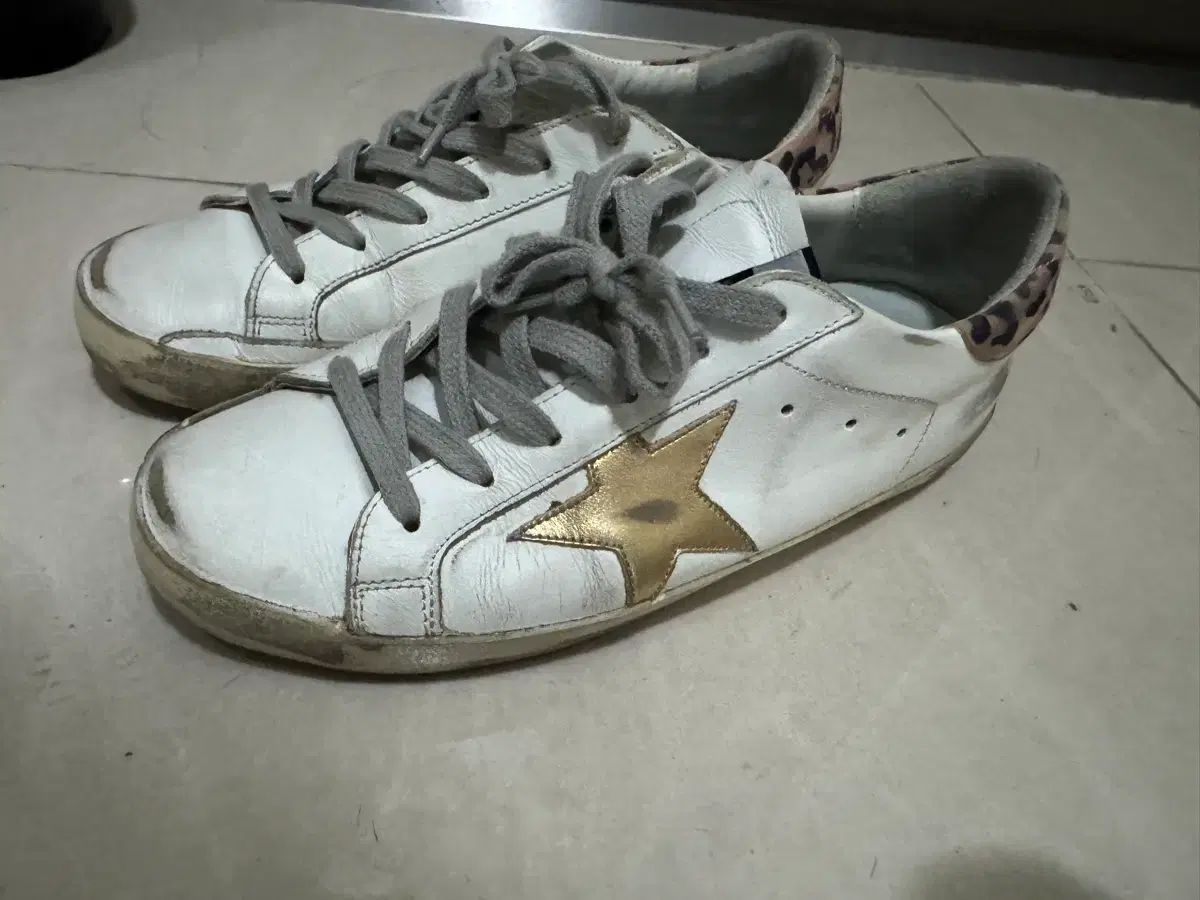 GOLDEN GOOSE ゴールデングース SuperStar スニーカー