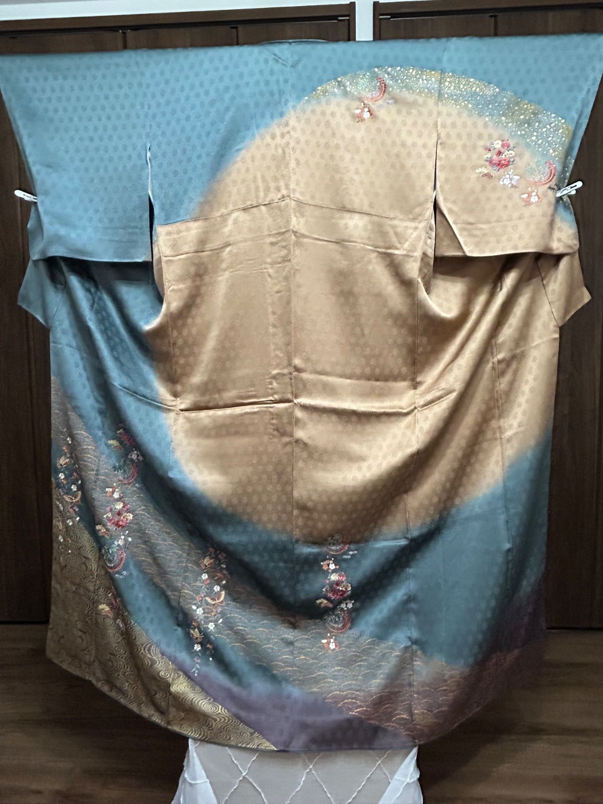 訪問着 刺繍 豪華 グリーン 金箔 蝶々 花 フォーマル 中古品 管理番号 KKVCH17