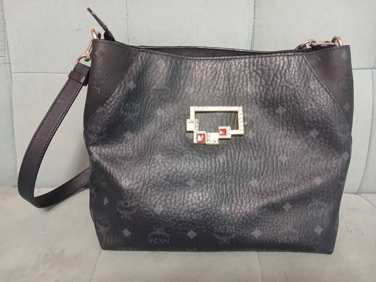 MCM ブラック ショルダーバッグ バッグ