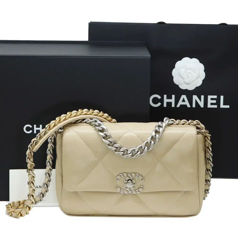 状態良し CHANEL シャネル 19 フラップバッグ 新モデル 付き ベージュ ジェニバッグ AS1160 ショルダーバッグ