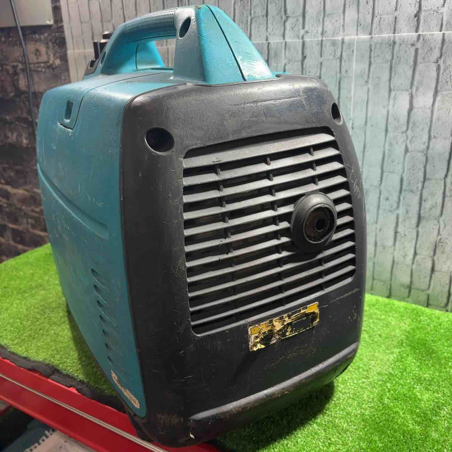 ☆北越工業(エアーマン/AIRMAN) インバーター発電機 HP1600SV【八潮店