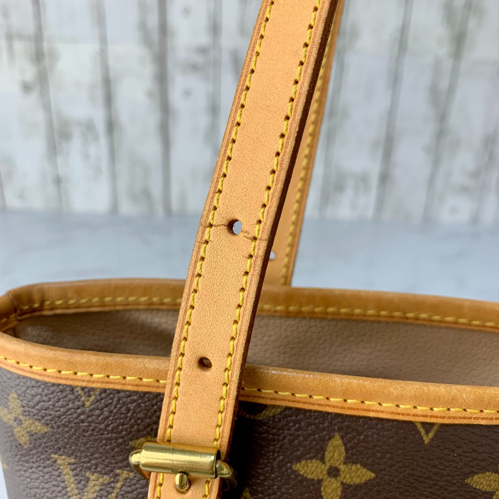 LOUIS VUITTON バケット PM モノグラム トート ショルダーバッグ M42238 【状態ランク:SS】 LOUIS VUITTON バケット PM モノグラム トート ショルダーバッグ M42238 【状態ランク:SS】