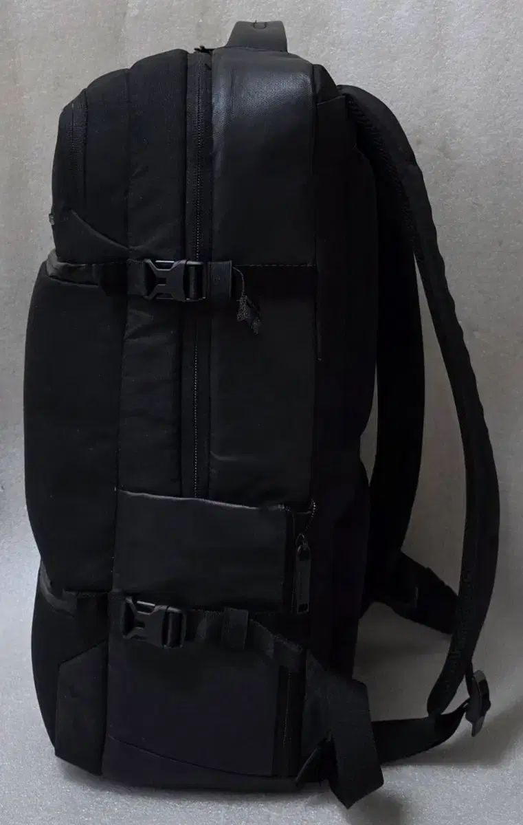 サムソナイトレッド CARITANI ノートパソコン バックパック 学生・職場用インガバッグ 旅行リュック サムソナイトレッド CARITANI ノートパソコン バックパック 学生・職場用インガバッグ 旅行リュック