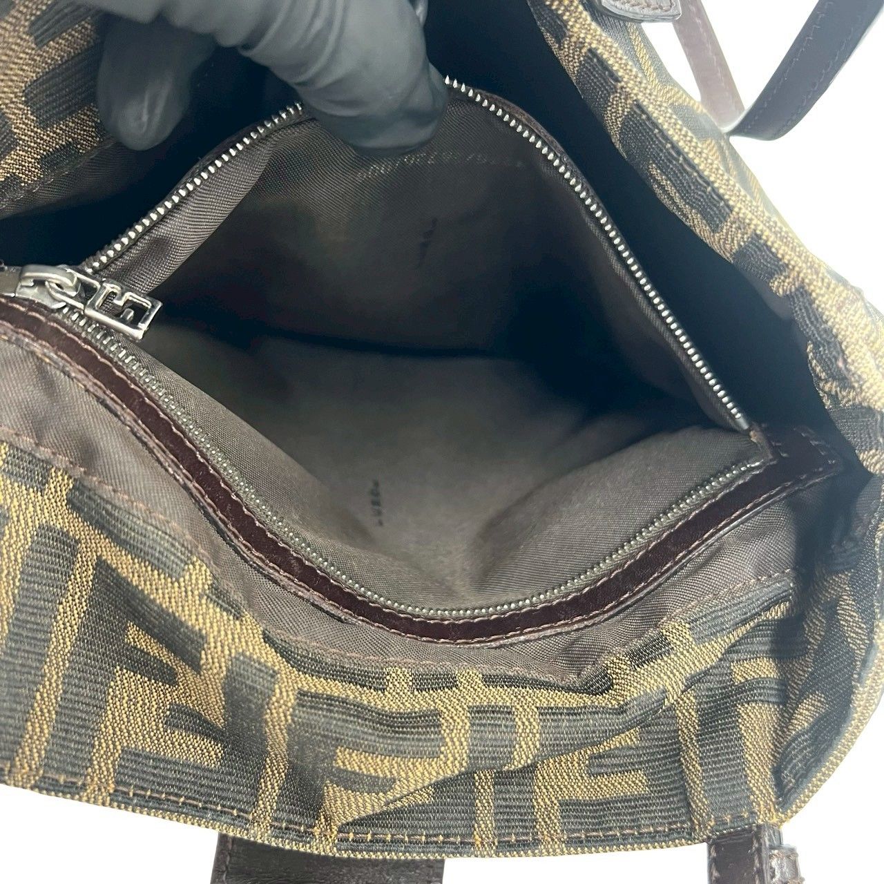 極 美品 FENDI フェンディ ズッカ FF 柄 ロゴ 金具 キャンバス レザー 本革 トートバッグ セミ ショルダーバッグ ブラウン ブラック 62806