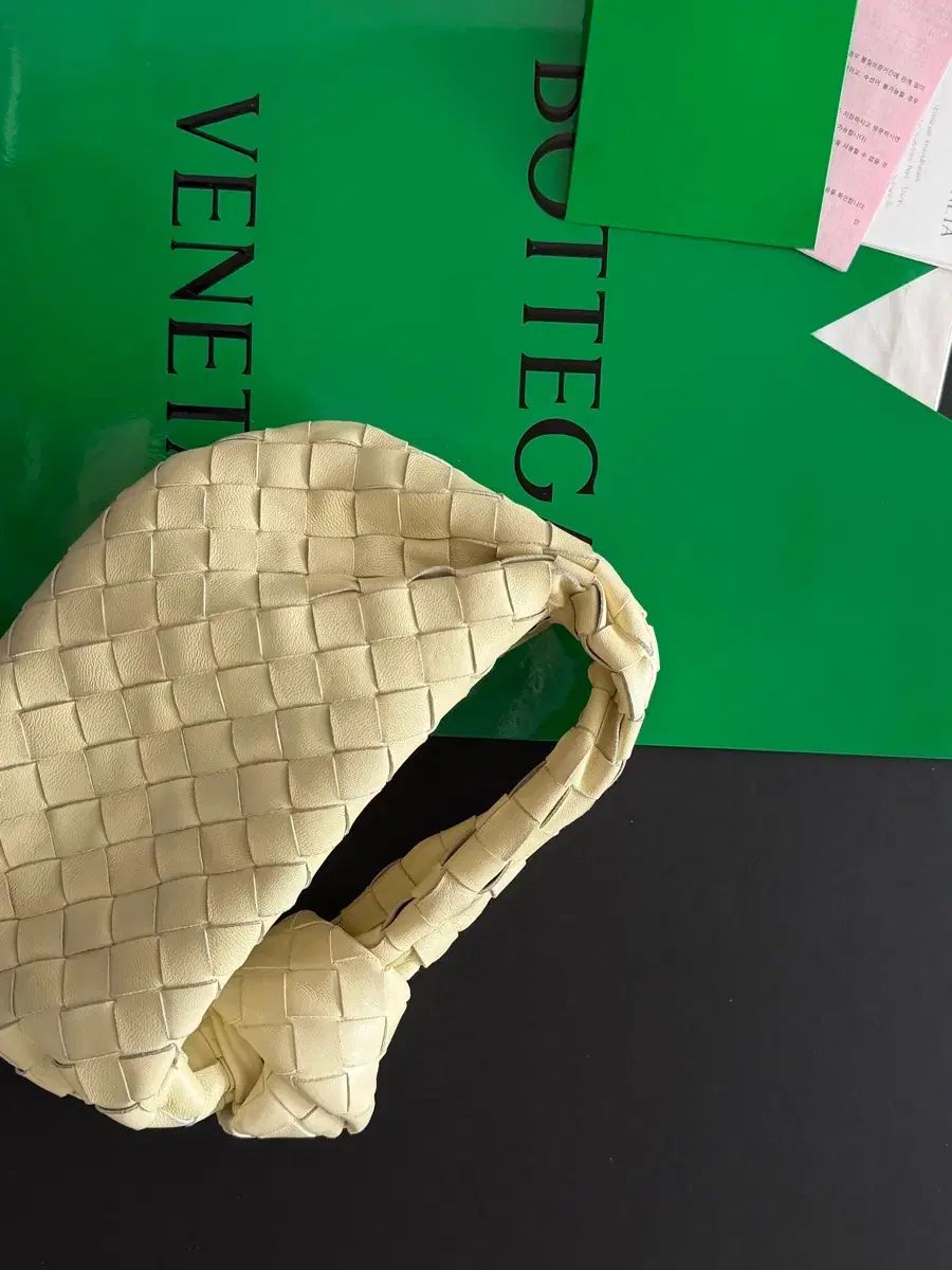BOTTEGA VENETA ボッテガ・ヴェネタ ジョディバッグ ミニ レモン色
