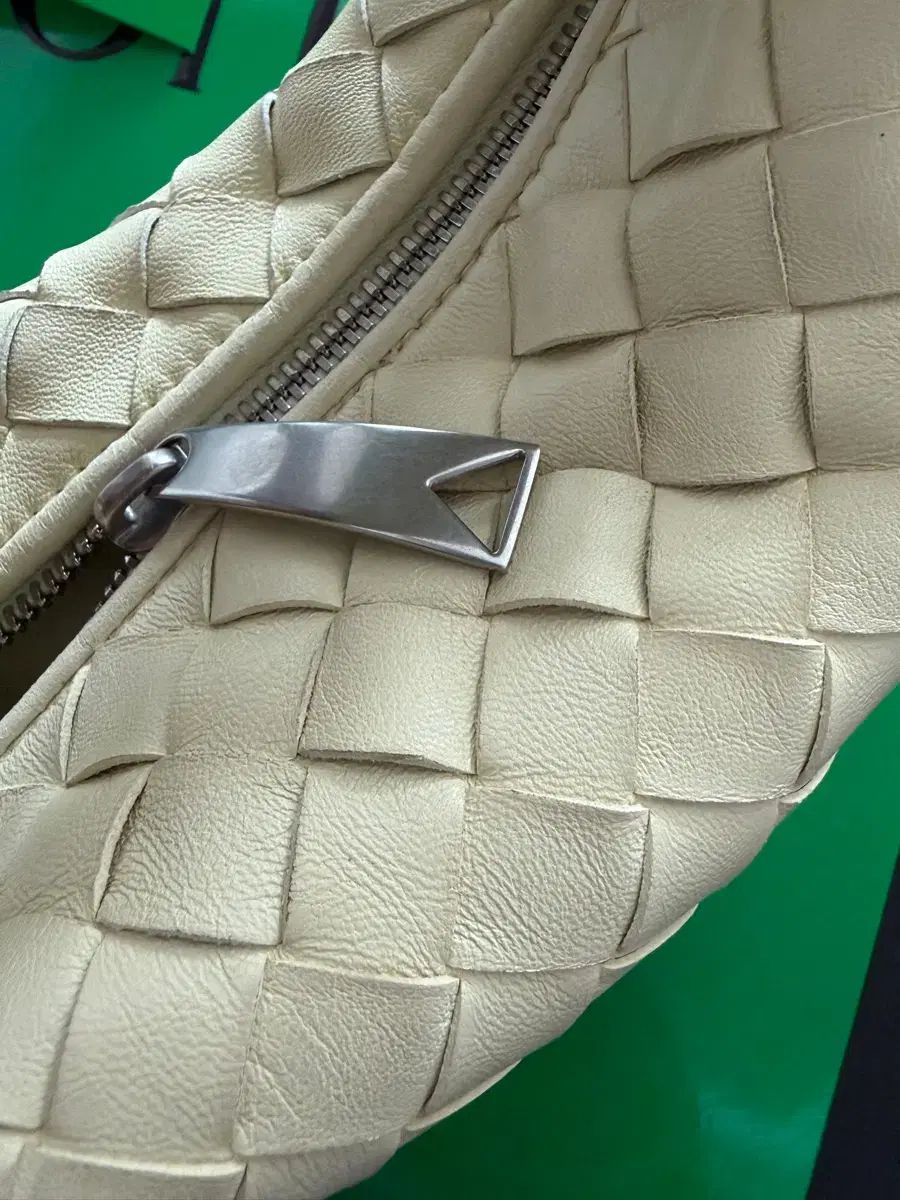 BOTTEGA VENETA ボッテガ・ヴェネタ ジョディバッグ ミニ レモン色 BOTTEGA VENETA ボッテガ・ヴェネタ ジョディバッグ ミニ レモン色