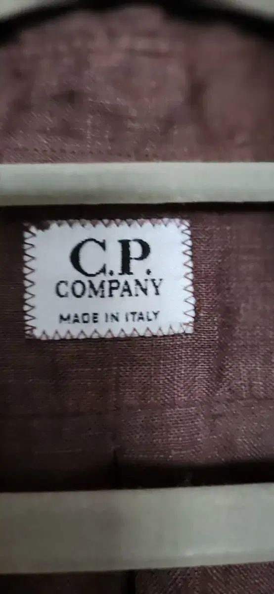 C.P. COMPANY シーピーカンパニー ブラウン リネン 100% シャツ C.P. COMPANY シーピーカンパニー ブラウン リネン 100% シャツ