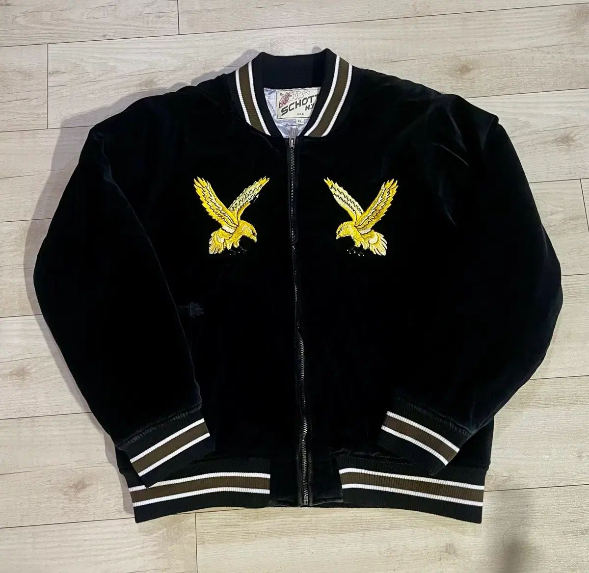 XL ショート NYC Souvenir Official(スーベニアオフィシャル) ツアーベルベット スタジャン ジャケット ブラック