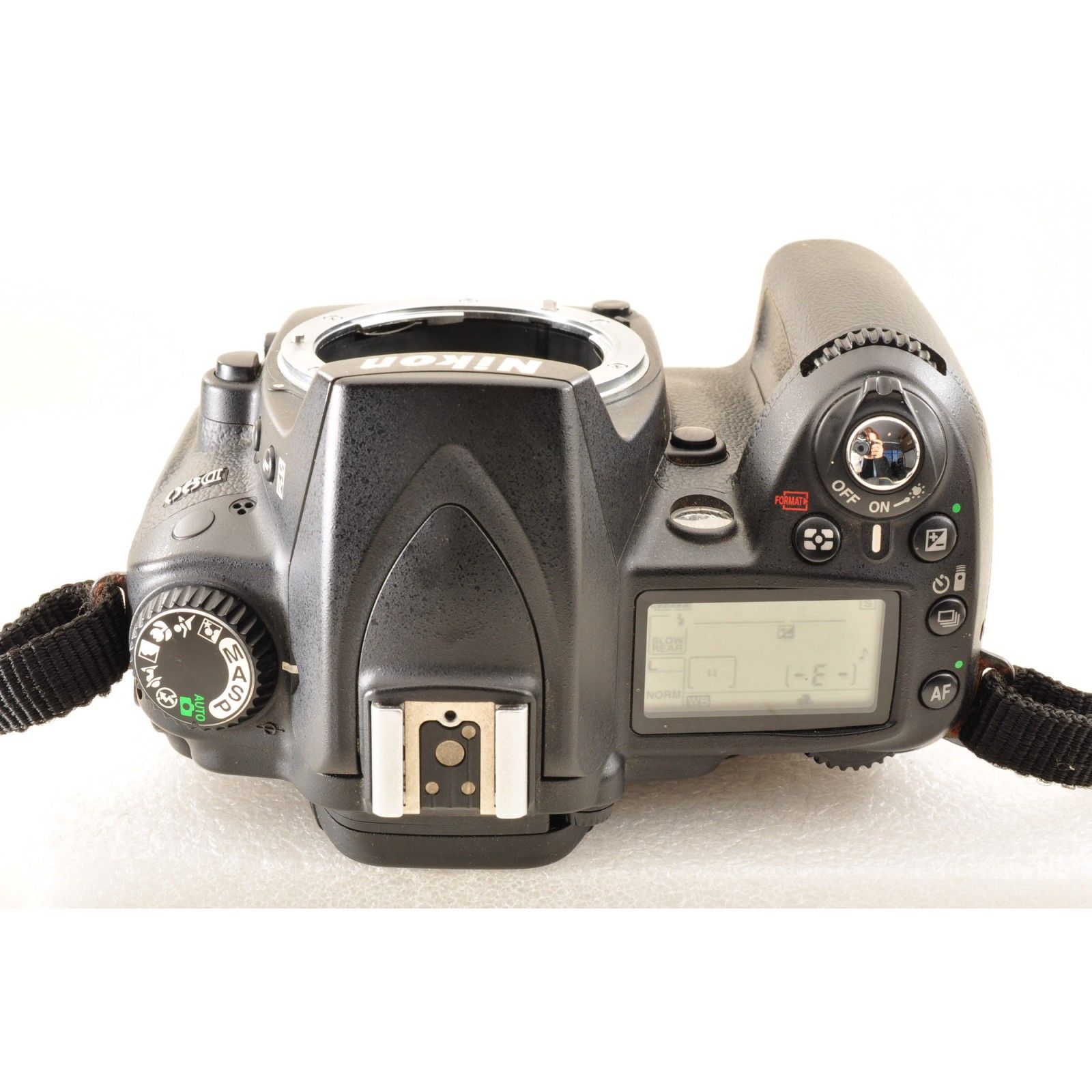 Nikon D90 12.3MP デジタル 一眼レフ カメラ ボディ ニコン シャッター