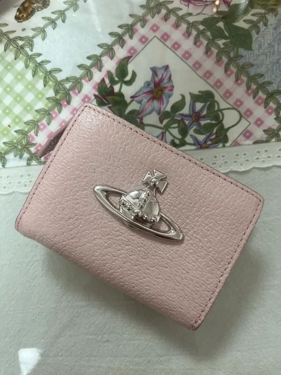 Vivienne Westwood ヴィヴィアン・ウエストウッド ピンク シルバー 二つ折り財布 カードウォレット コインケース