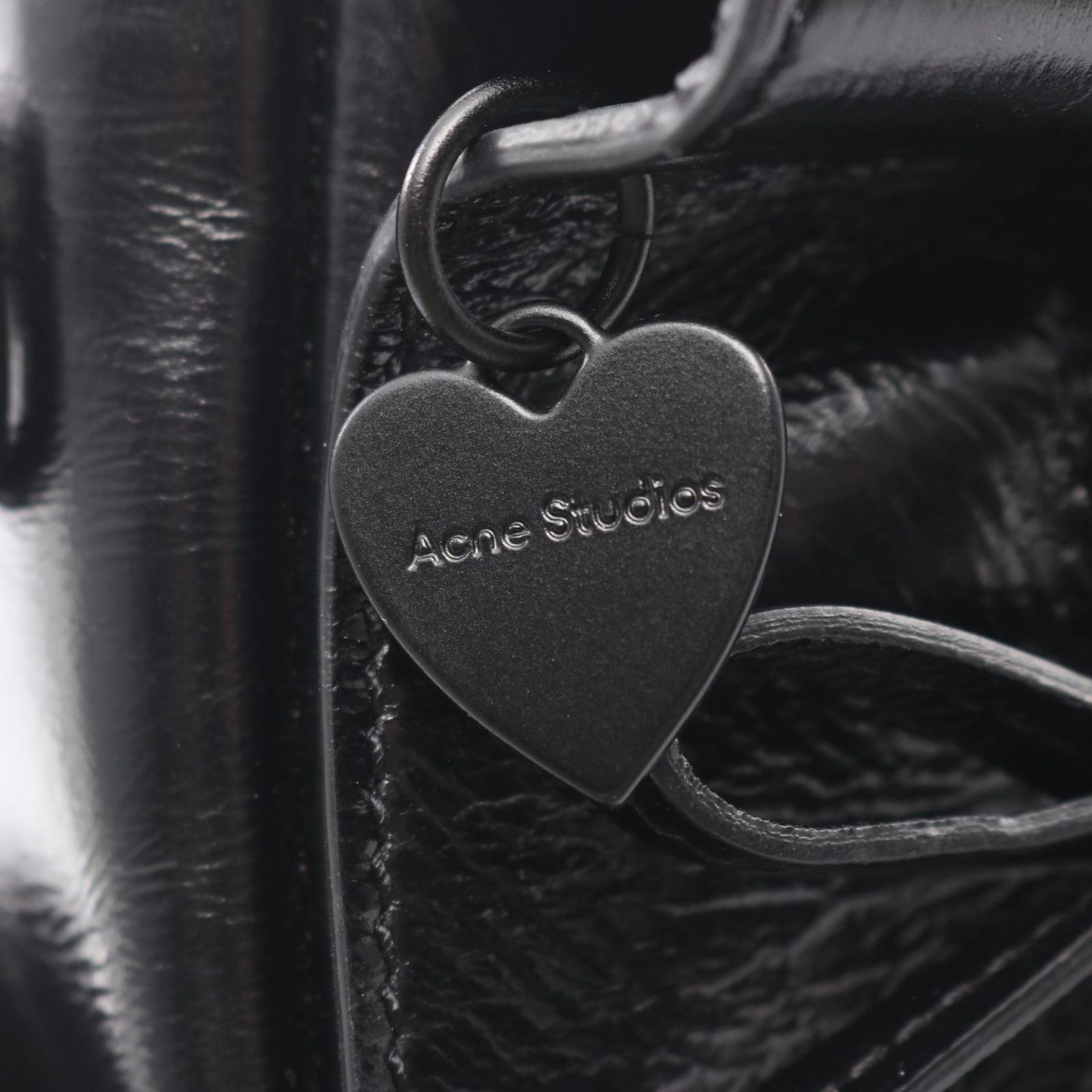 アクネストゥディオズ ACNE STUDIOS ハンドバッグ マルチポケット マイクロ ブラック レザー Multipocket 2wayハンドバッグ レディース Used A アクネストゥディオズ ACNE STUDIOS ハンドバッグ マルチポケット マイクロ ブラック レザー Multipocket 2wayハンドバッグ レディース Used A