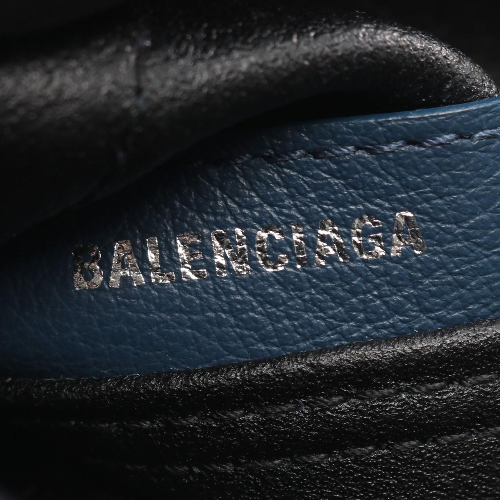 バレンシアガ BALENCIAGA ハンドバッグ ネイビーカバ XS 2WAY 390346 ネイビー レザー キャンバス ネイビーカバ XS レディース Used B バレンシアガ BALENCIAGA ハンドバッグ ネイビーカバ XS 2WAY 390346 ネイビー レザー キャンバス ネイビーカバ XS レディース Used B