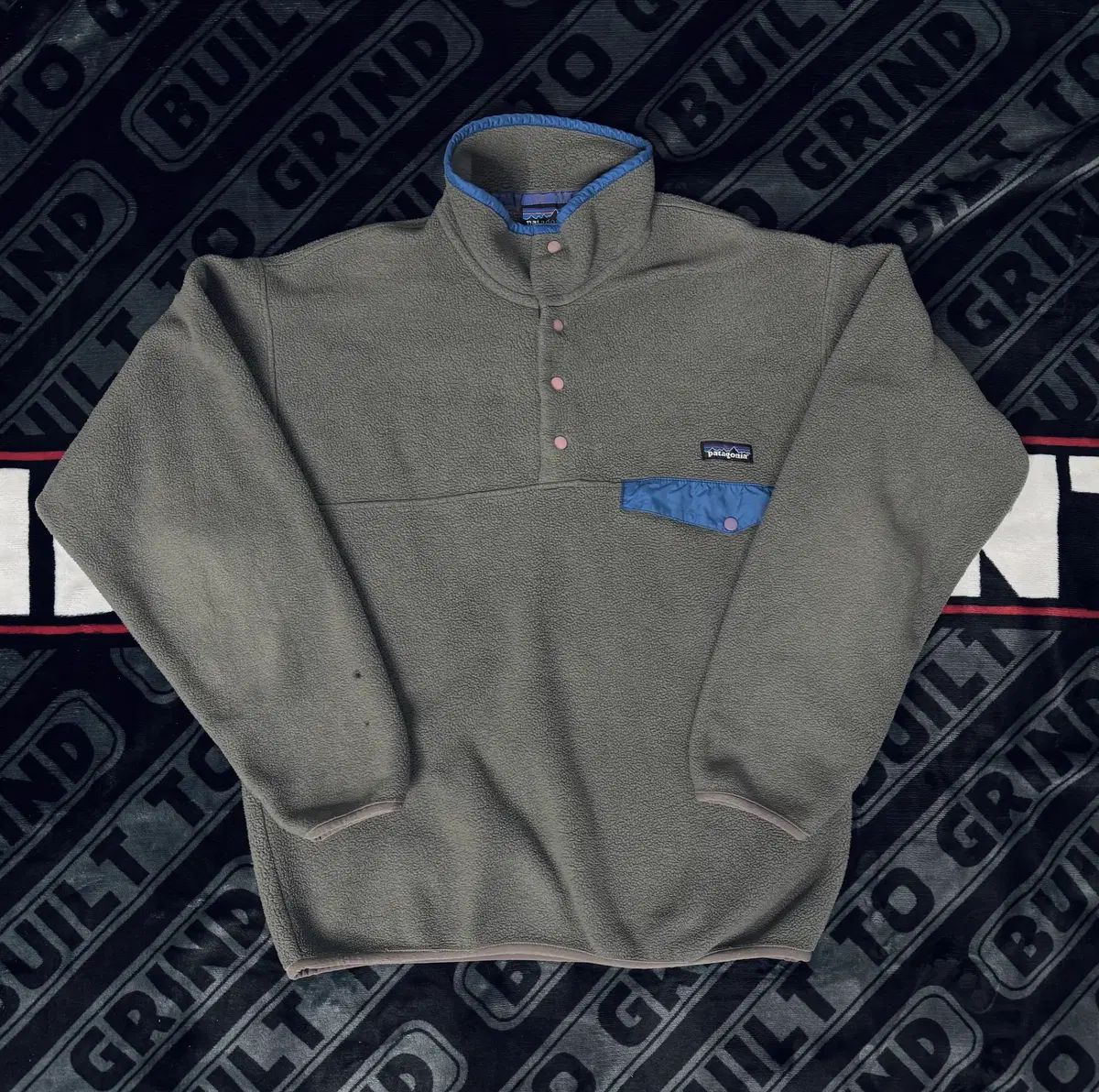パタゴニア Synchilla（シンチラ） スナップ Tシャツ フール オーバ DARK GREY BLUE メイド IN メキシコ