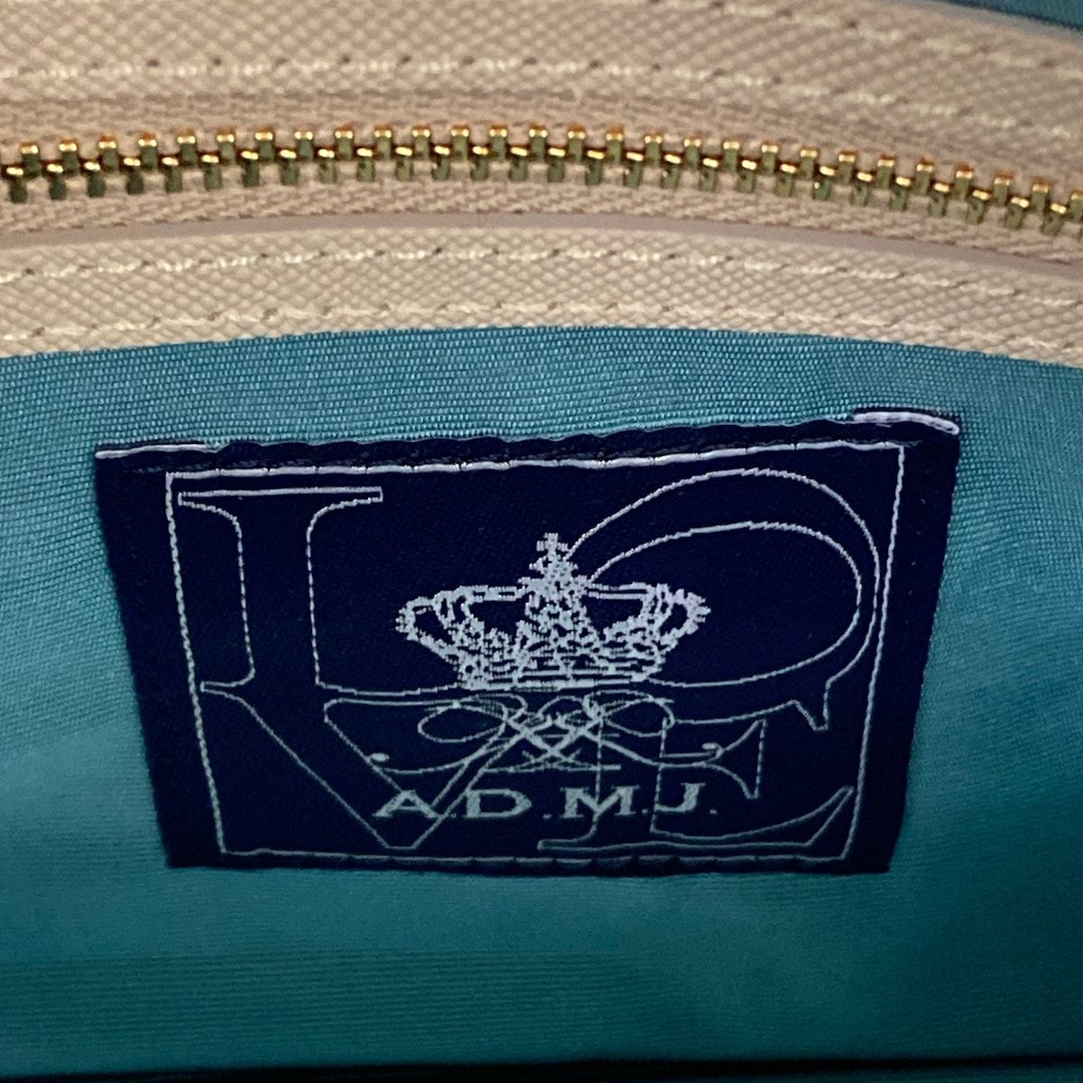 AccessoiresDeMademoiselle(ADMJ)(アクセソワ・ドゥ・マドモワゼル) ショルダーバッグ新品同様 ゴールド×アイボリー ビジュー レザー AccessoiresDeMademoiselle(ADMJ)(アクセソワ・ドゥ・マドモワゼル) ショルダーバッグ新品同様 ゴールド×アイボリー ビジュー レザー
