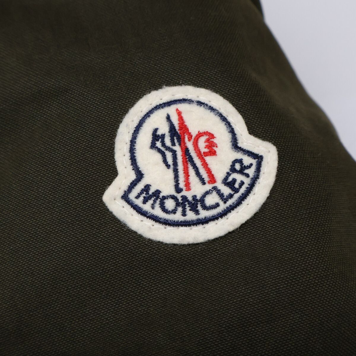 MONCLER モンクレール EVANTHIA エヴァンシア ラクーンファー付 ダウンモッズ 00 MONCLER モンクレール EVANTHIA エヴァンシア ラクーンファー付 ダウンモッズ 00