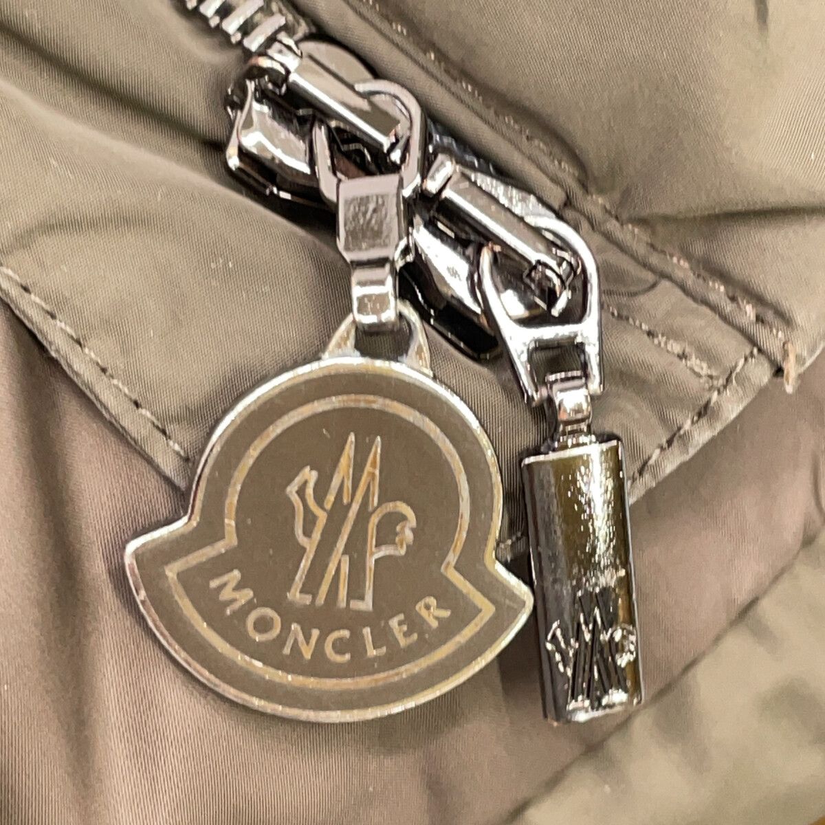 MONCLER モンクレール RENNE ダウンコート 00 MONCLER モンクレール RENNE ダウンコート 00