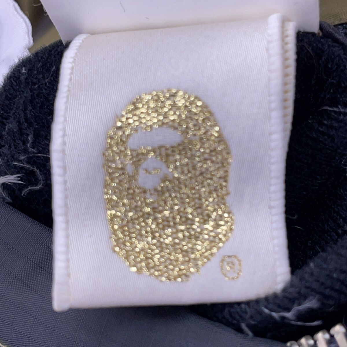 A BATHING APE アベイシングエイプ ブラック×オリーブドラブカラー エイプカモ リバーシブル ダウンベスト A BATHING APE アベイシングエイプ ブラック×オリーブドラブカラー エイプカモ リバーシブル ダウンベスト