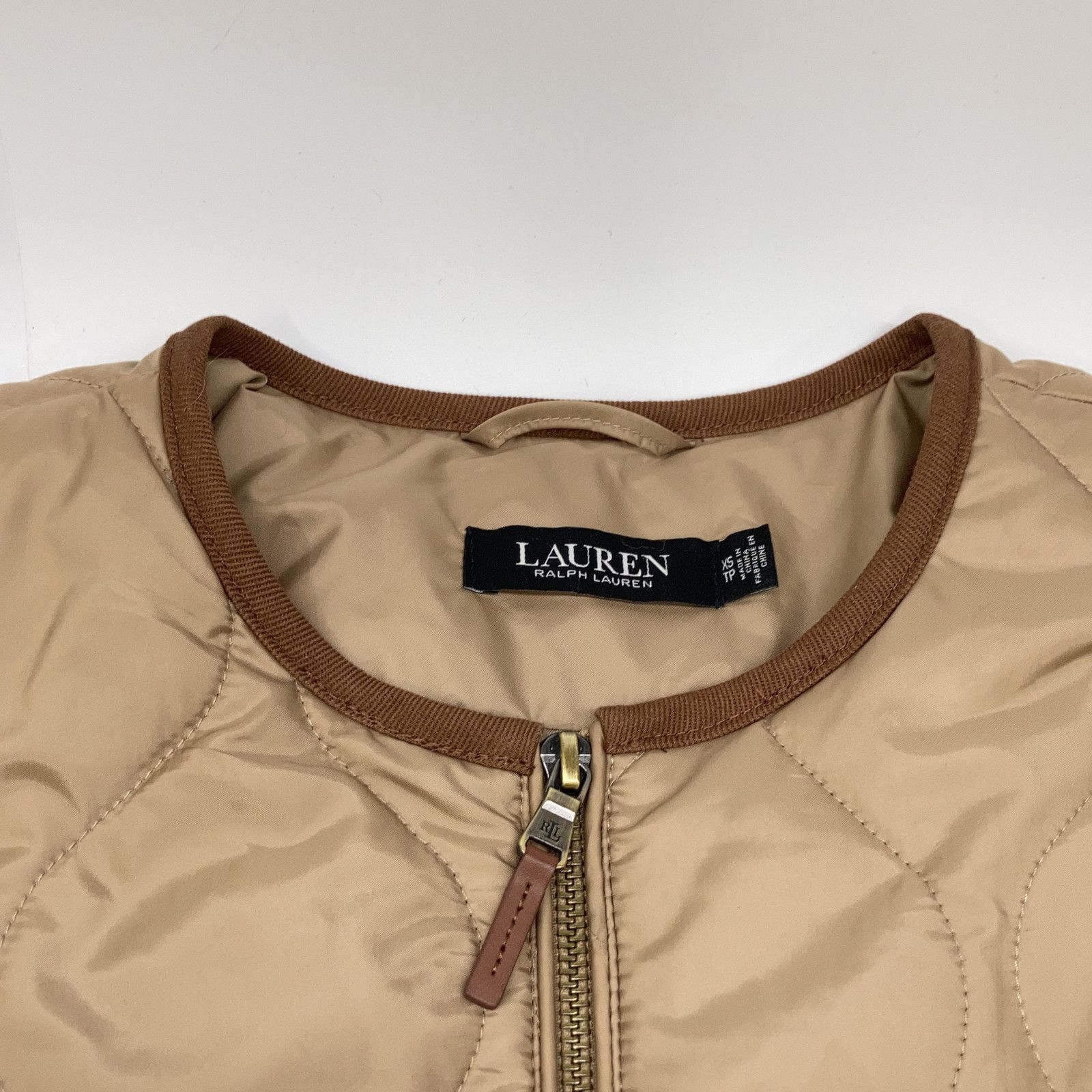 LAUREN RALPH LAUREN ローレン ラルフローレン ﾍﾞｰｼﾞｭ ﾂｲﾙﾄﾘﾑ ｵﾆｵﾝｷﾙﾃｯﾄﾞ ｼﾞｬｹｯﾄ XS