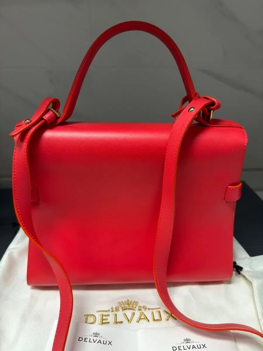 Delvaux（デルヴォー） タンペート MM