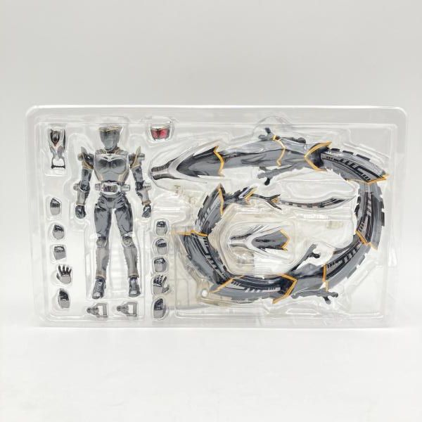 【中古】箱傷み)バンダイ S.H.Figuarts 仮面ライダーリュウガ & ドラグブラッカー/仮面ライダー龍騎[6]
