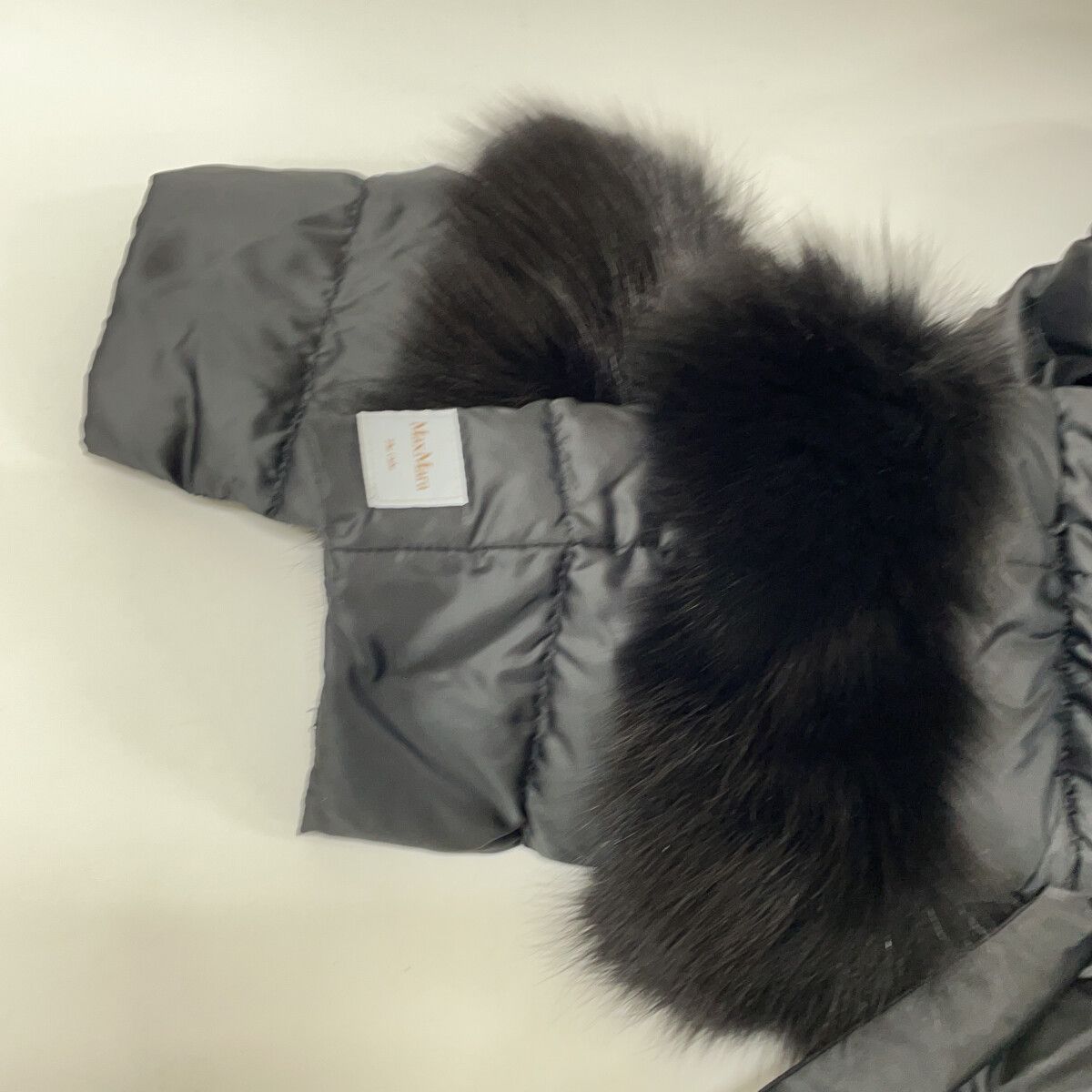 Max Mara マックスマーラ 21年 949611166 THE CUBE ブラック NOVEF リバーシブル ダウンコート 38 Max Mara マックスマーラ 21年 949611166 THE CUBE ブラック NOVEF リバーシブル ダウンコート 38