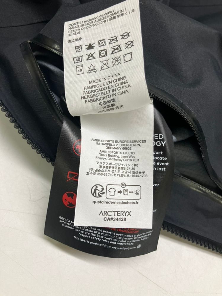 ARC'TERYX アークテリクス X000007555 Alpha SV Jacket アルファ SV ジャケット M ARC'TERYX アークテリクス X000007555 Alpha SV Jacket アルファ SV ジャケット M