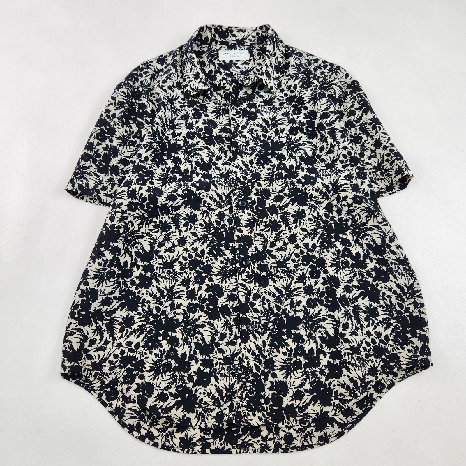サンローランパリ　半袖シャツ　総柄　ブラック SAINT LAURENT PARIS シルク100％ 花柄 ブラック ホワイト 37 M・L相当
