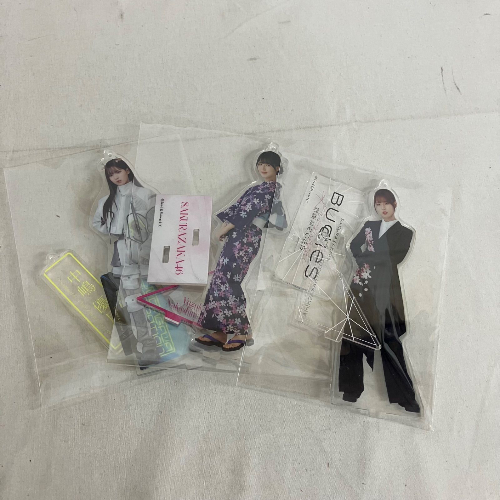 中古 櫻坂46 中嶋優月 アクリルスタンド 3個セット YL5032U c117