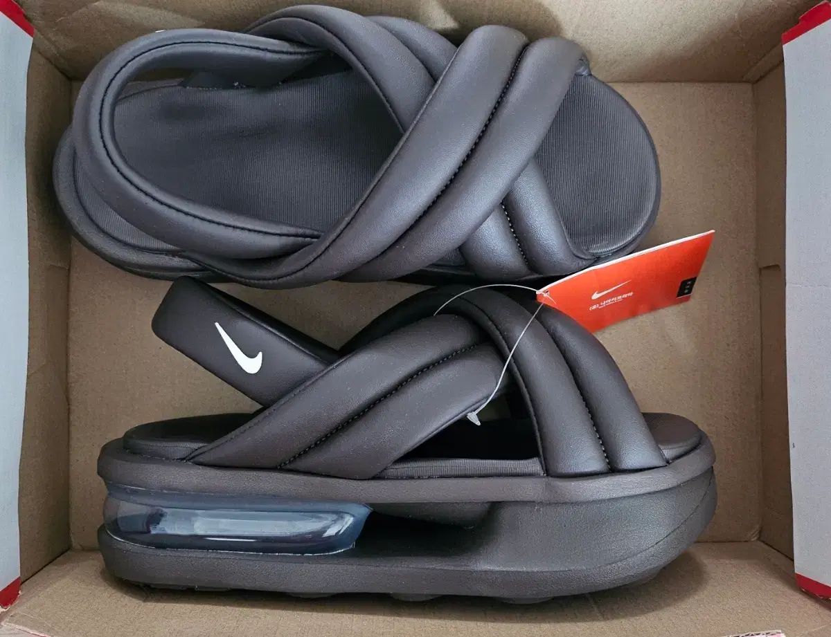 (新品) NIKE 正規品 レディース エアマックス アイラ サンダル