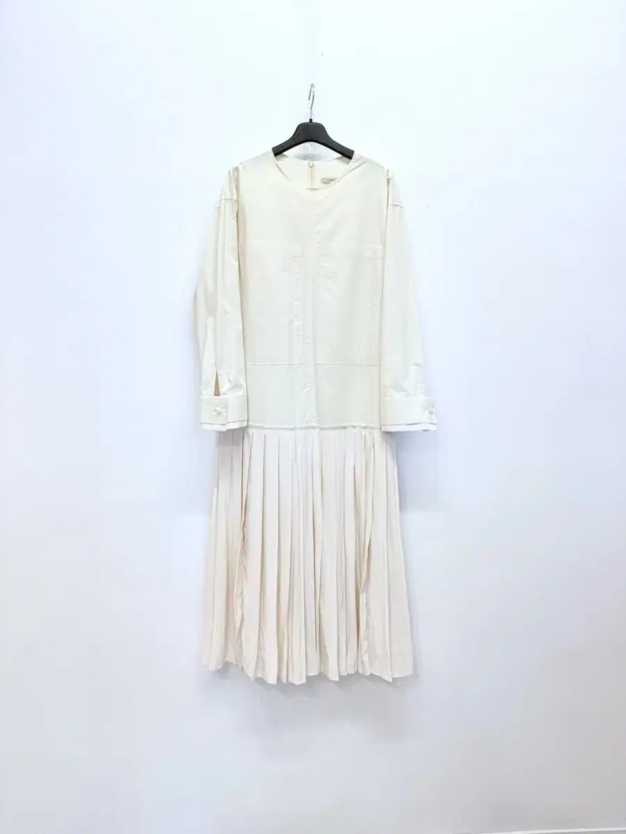BEMUSE MANSION シフォン プリーツ ロング丈ワンピース