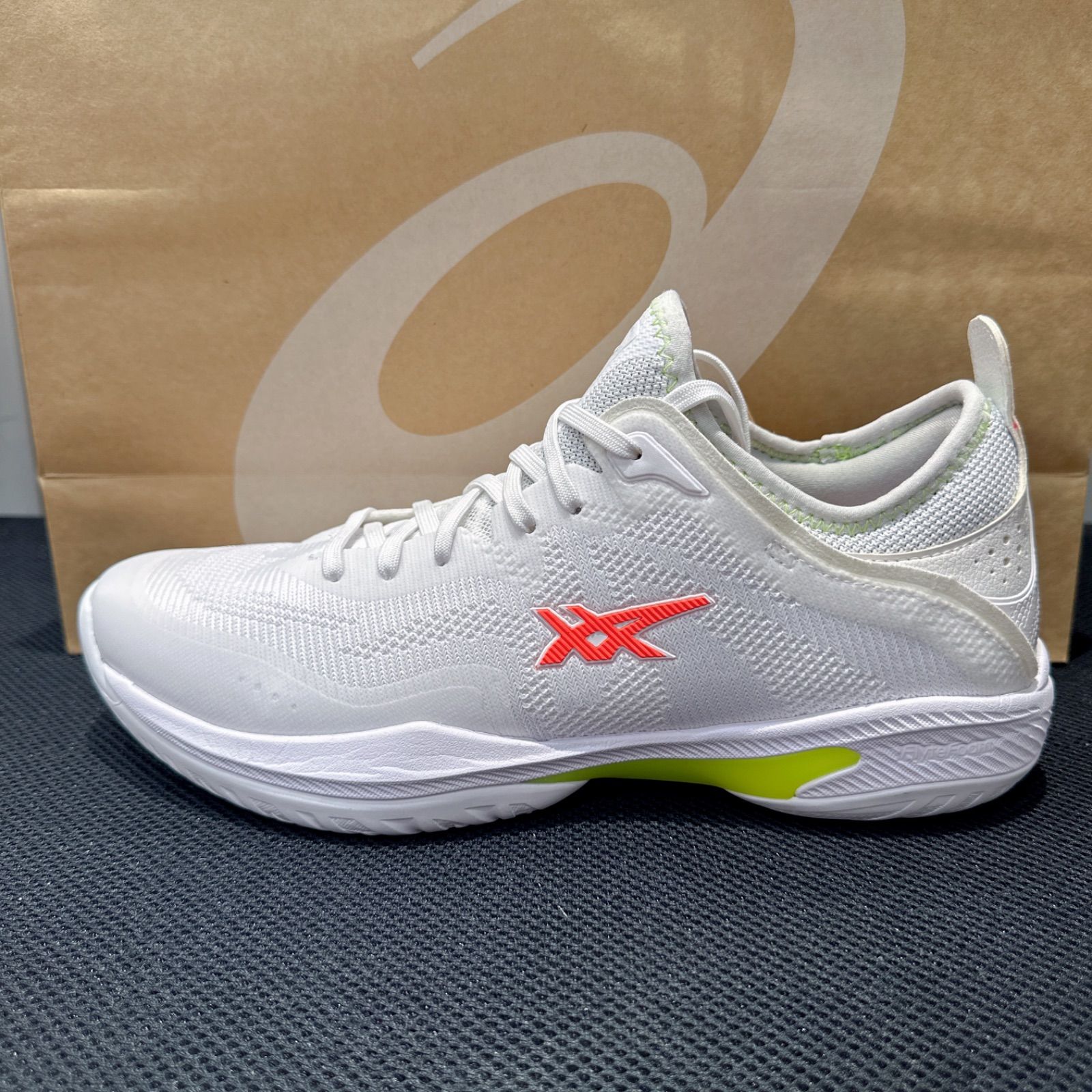 大人気/国内即完売 ASICS GLIDE NOVA FF 3