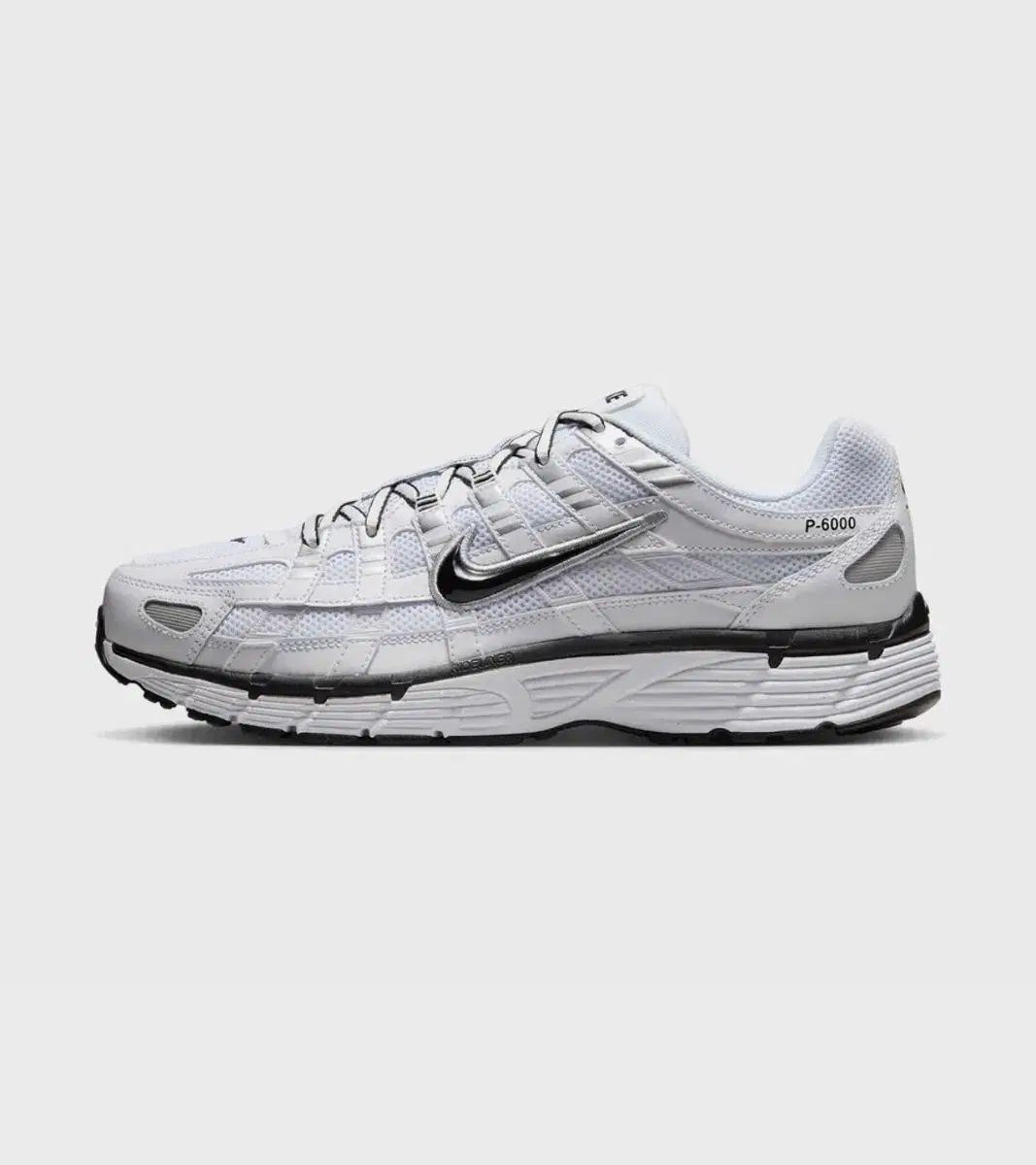新品 NIKE P-6000 白 黒 スニーカー 240