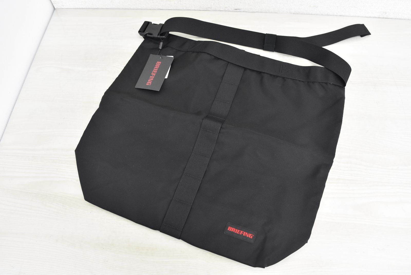 BRIEFING ショルダーバッグ JUMPER M 27.9L 新品未使用 管理番号:5Z425