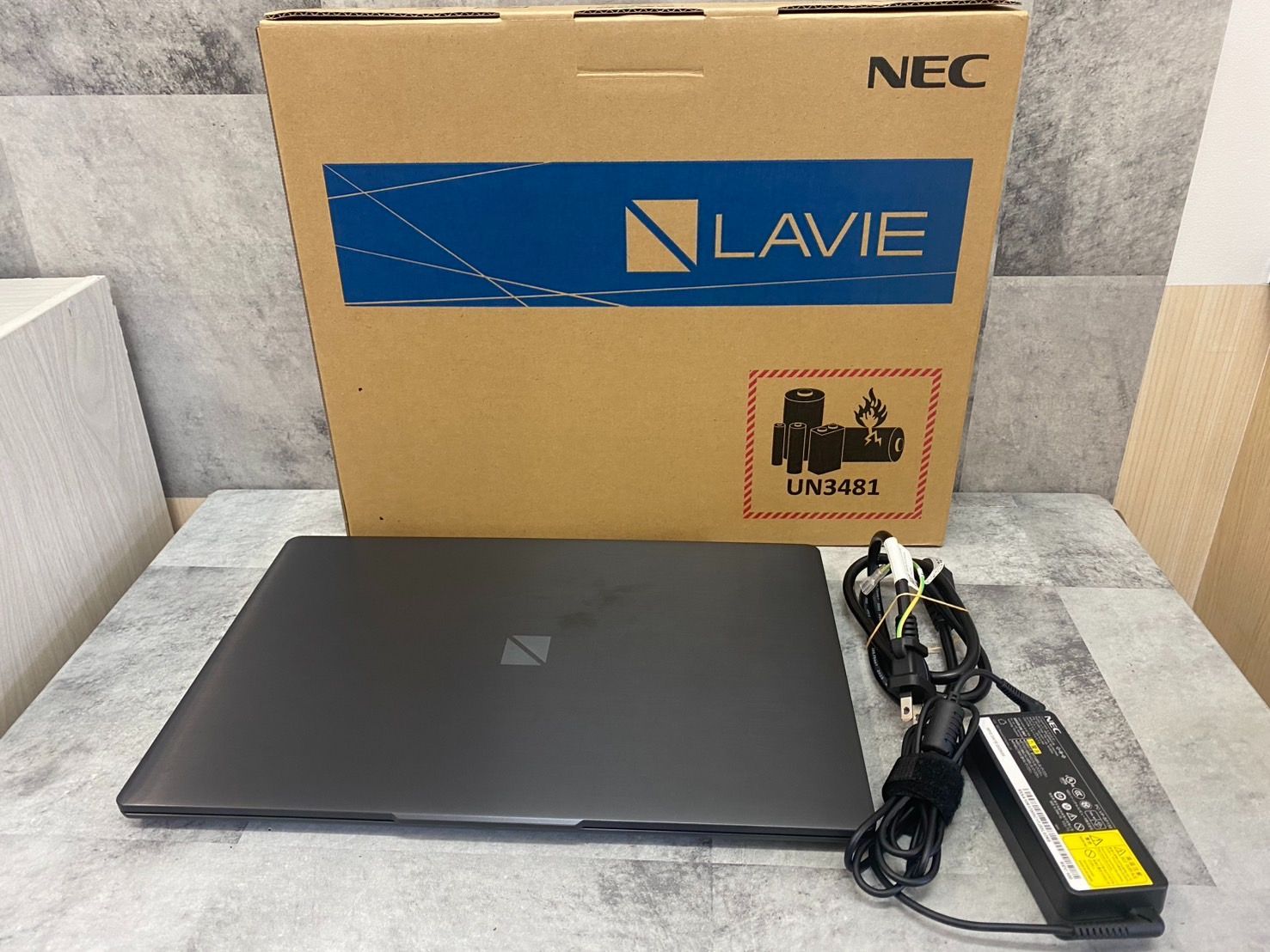 美品NEC LAVIE N15 i7/16GB/256GB SSD Win11 - メルカリ