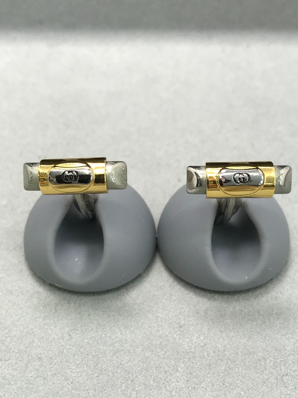 GUCCI グッチ カフスボタン インターロッキングG シルバー×ゴールド系