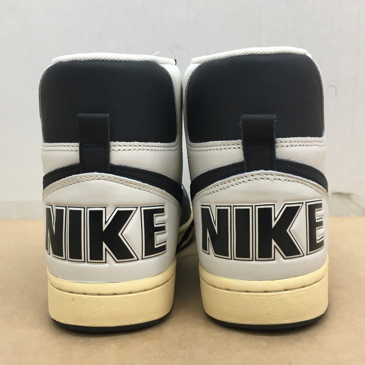 未使用 NIKE TERMINATOR HIGH PRM Phantom Black FD0394-030 サイズ 26.5cm【WS1616-003】