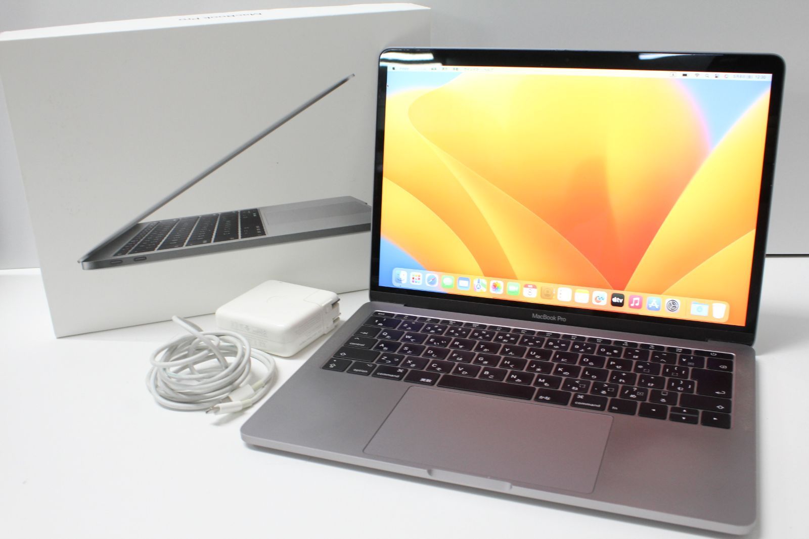 MacBook Pro（13インチ,2017,Thundeabolt 3ポート x 2）256GB/16GB〈MPXT2J/A〉④