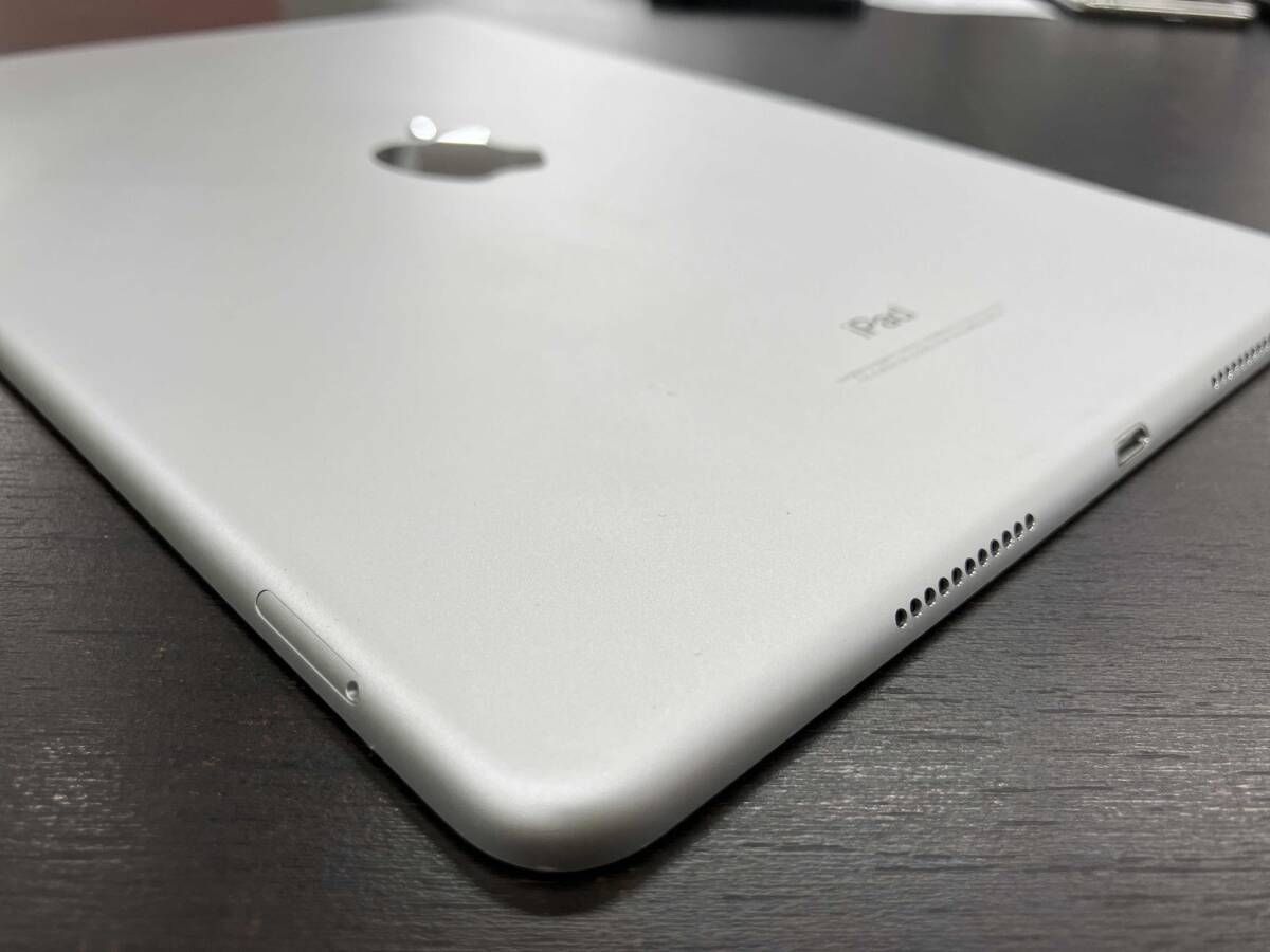 【特価!】「iPad Pro Wi-Fi+Cellular 256GB シルバー SoftBank MPHH2J/A」 Apple プロ ソフトバンク 動作確認 初期化済み 【特価!】「iPad Pro Wi-Fi+Cellular 256GB シルバー SoftBank MPHH2J/A」 Apple プロ ソフトバンク 動作確認 初期化済み