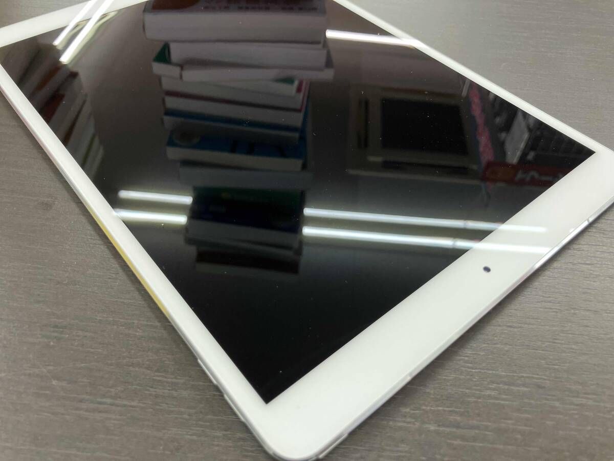 【特価!】「iPad Pro Wi-Fi+Cellular 256GB シルバー SoftBank MPHH2J/A」 Apple プロ ソフトバンク 動作確認 初期化済み 【特価!】「iPad Pro Wi-Fi+Cellular 256GB シルバー SoftBank MPHH2J/A」 Apple プロ ソフトバンク 動作確認 初期化済み