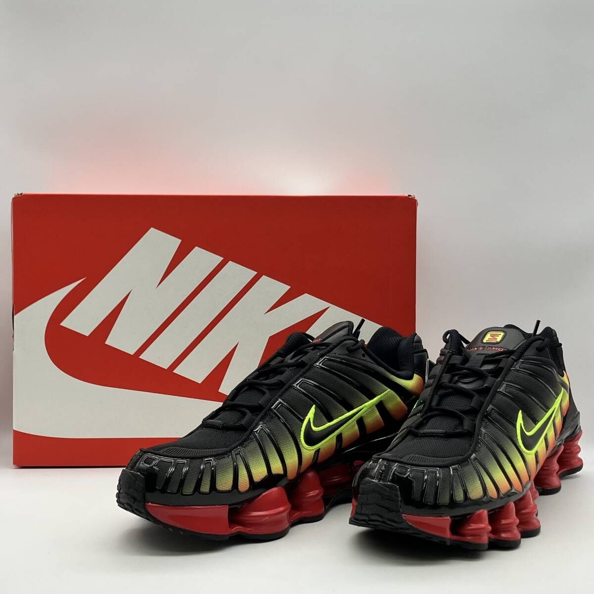 NIKE Women's Shox TL Black and Volt ナイキ ウィメンズ ショックス TL ブラック アンド ボルト HJ9609 001 28㎝
