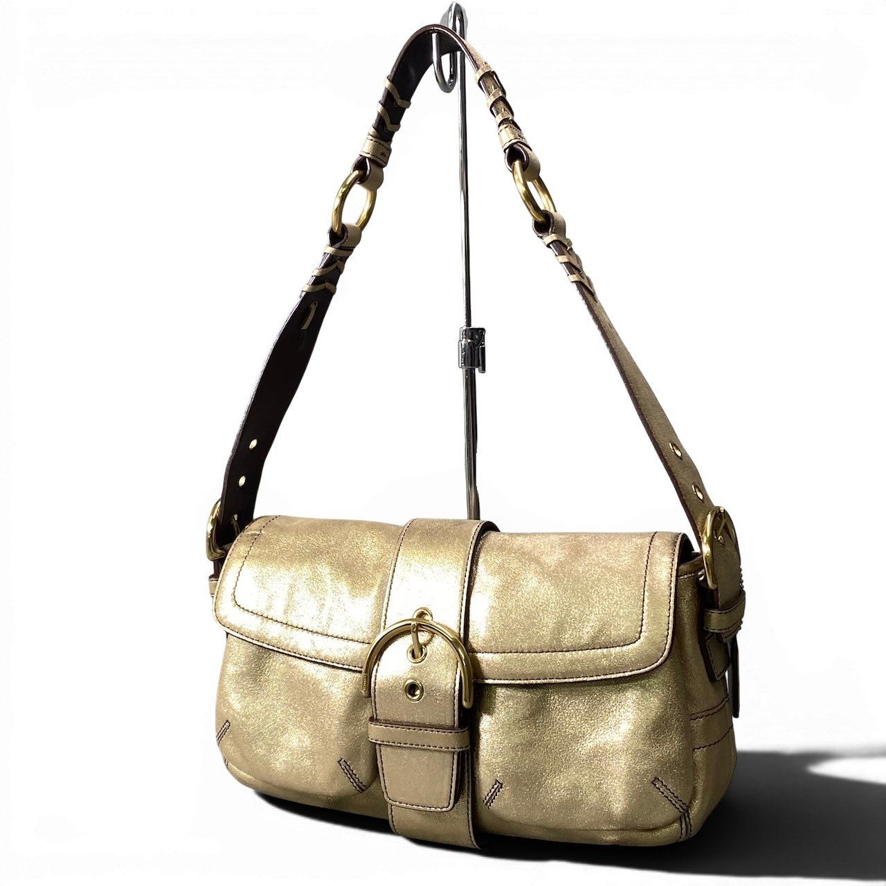 e8 COACH コーチ ソーホー ワンショルダーバッグ Soho One Shoulder Bag 3663 ゴールド レザーt18r